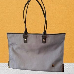 Moshi Aria Slim Lightweight Tote - unpackaged, but never used